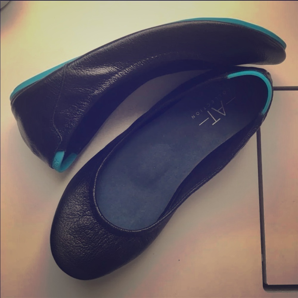 IDSO BLACK Adam Tucker leather flats size 6-7